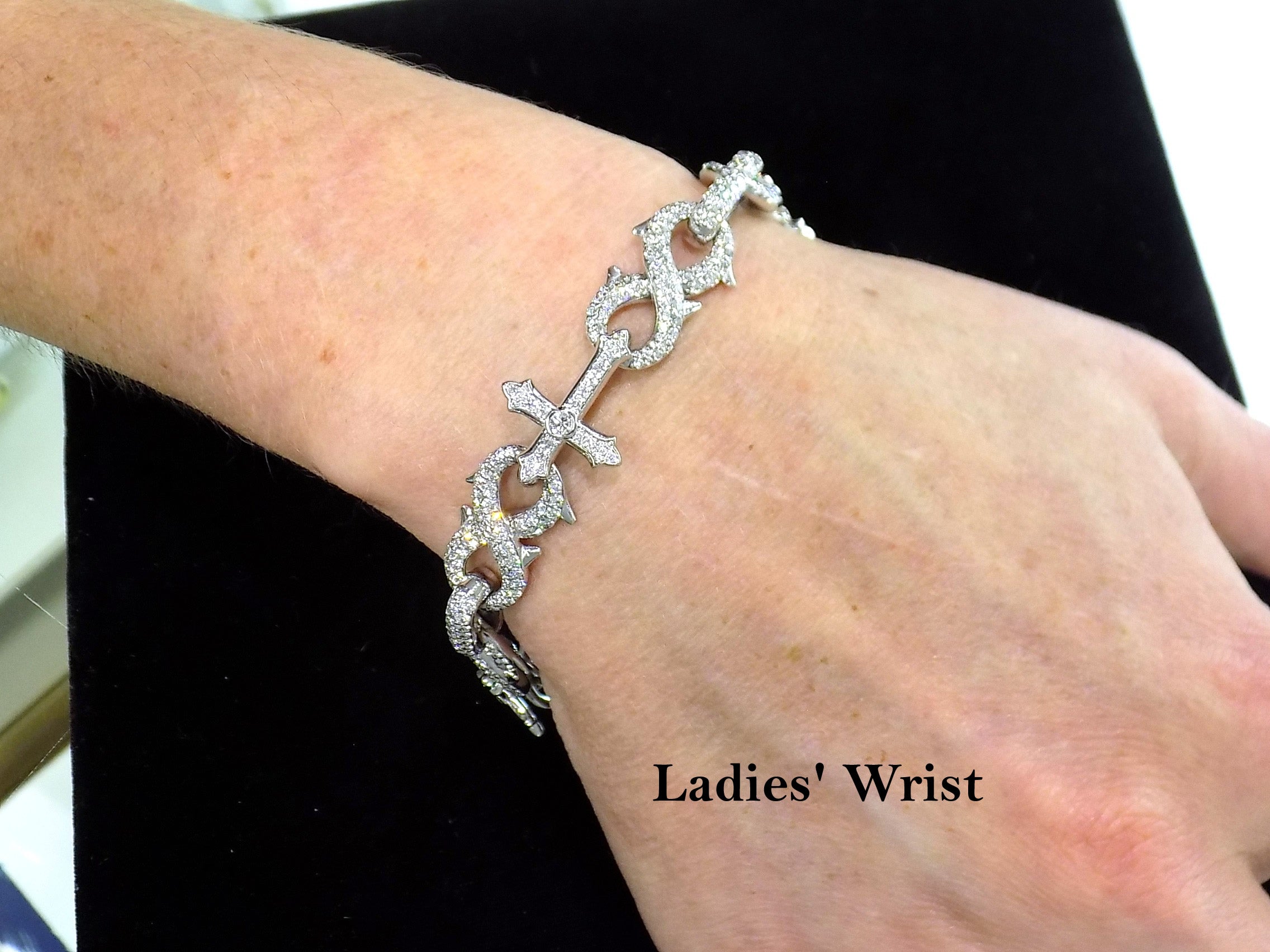 Alex Moss St. Mark Classic Designer Bracelet - 7.34ct TW Natural Diamonds in 14K White Gold 8"